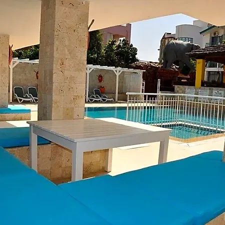 Safari , Apart Otel Side