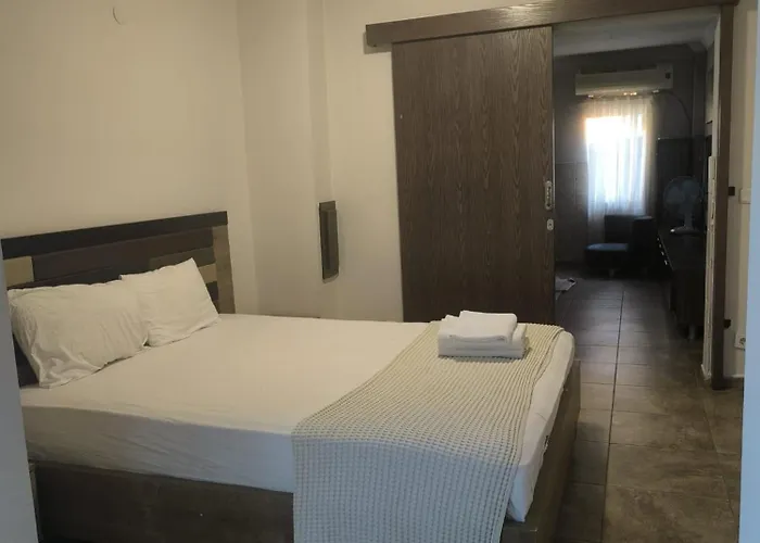 Safari N-17 Big 3* Side